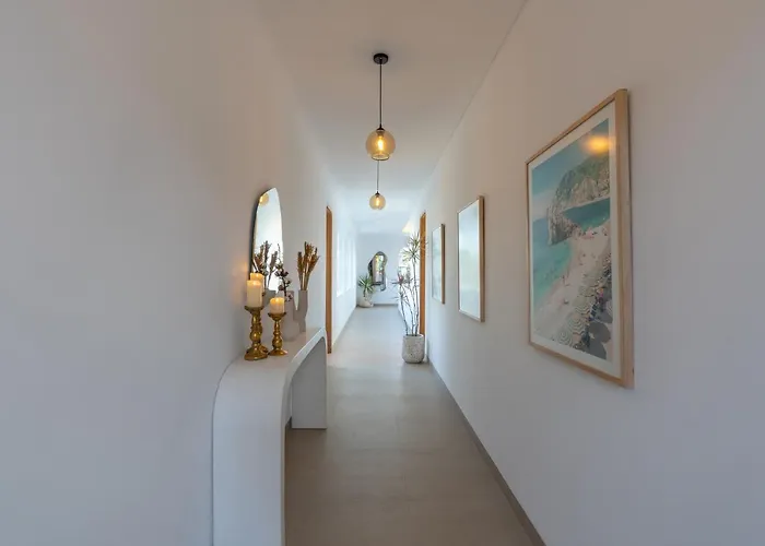 4bd Mediterranean With Rooftop And Private Pool Villa