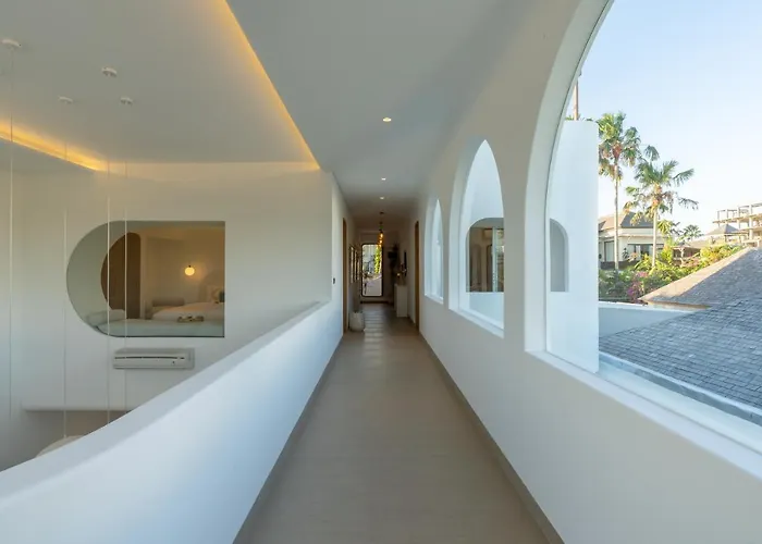 4bd Mediterranean With Rooftop And Private Pool Villa Canggu