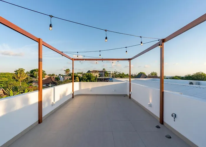 4bd Mediterranean With Rooftop And Private Pool Villa