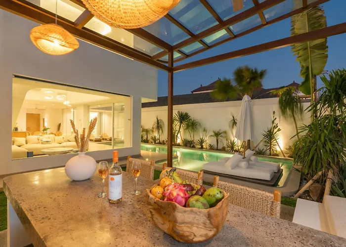 Villa 4bd Mediterranean With Rooftop And Private Pool Canggu