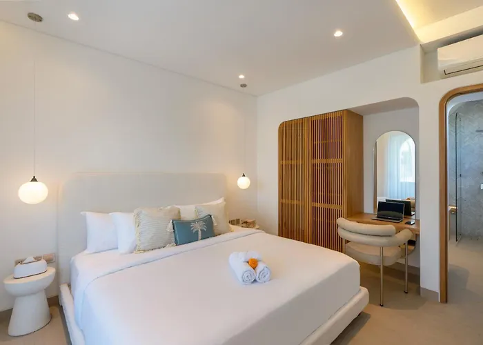Villa 4bd Mediterranean With Rooftop And Private Pool Canggu
