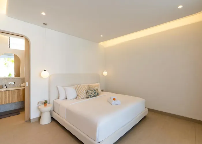 4bd Mediterranean With Rooftop And Private Pool Villa Canggu