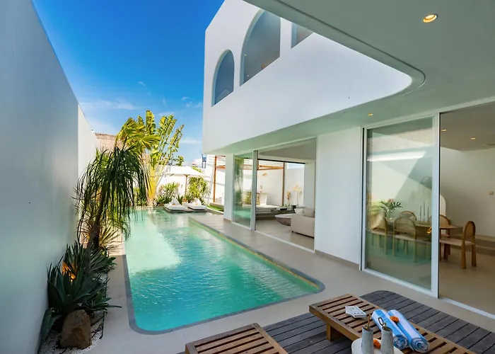 Villa 4bd Mediterranean With Rooftop And Private Pool *