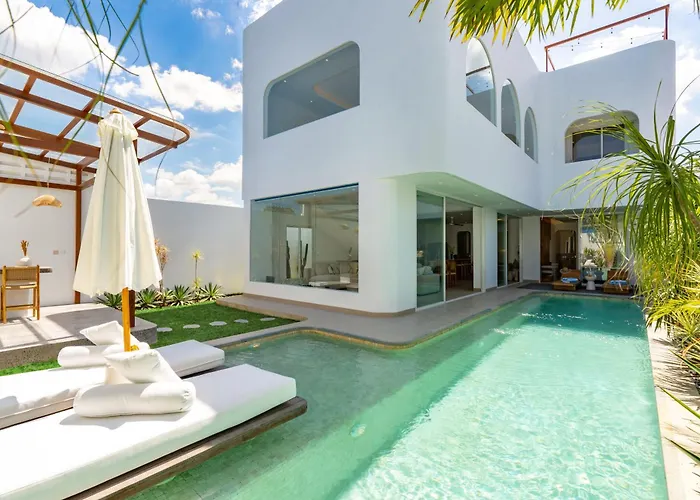 Villa 4bd Mediterranean With Rooftop And Private Pool Canggu